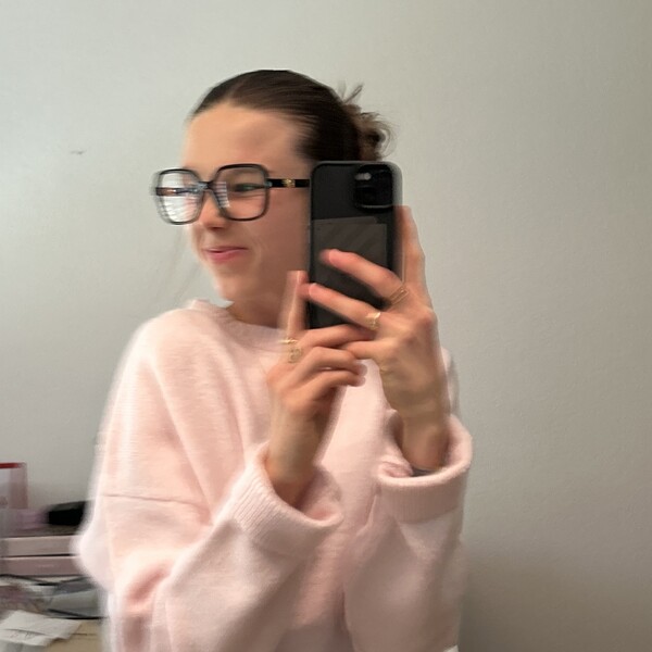 Lucie - Prof de français - Bulle