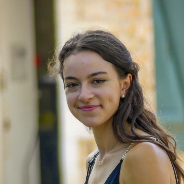 Manon - Prof de maths - Cossé-le-Vivien