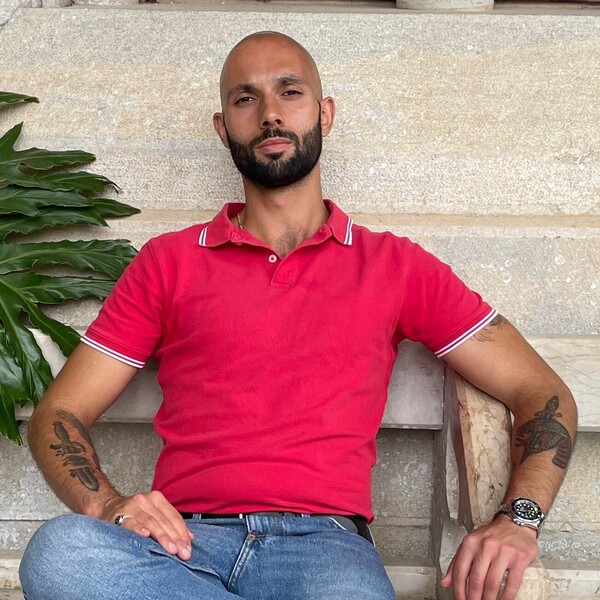 Raphaël - Prof de cartomancie - Lisboa