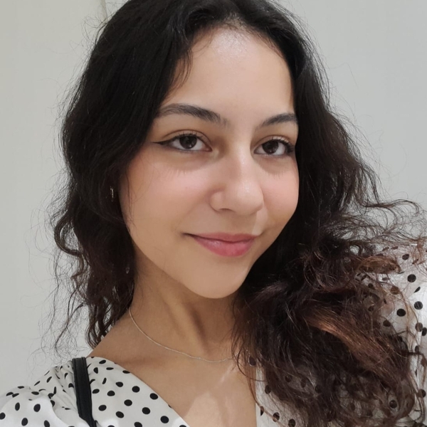 Maria Eduarda - Professor de cálculo - Ponta Grossa