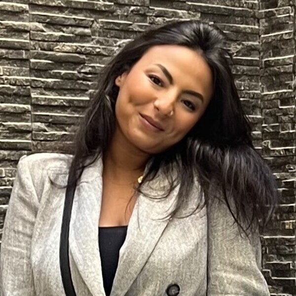 Bouchra - Prof d'arabe - 