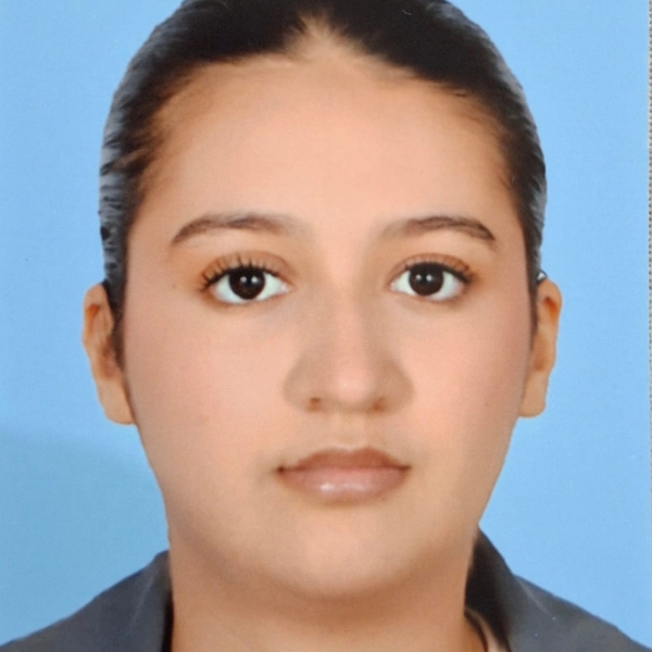 Hind - Prof de SVT - Casablanca