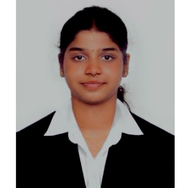 Visshali - English tutor - Puducherry