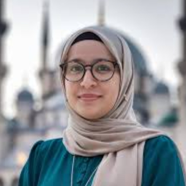 Asma - Prof d'arabe - Rabat