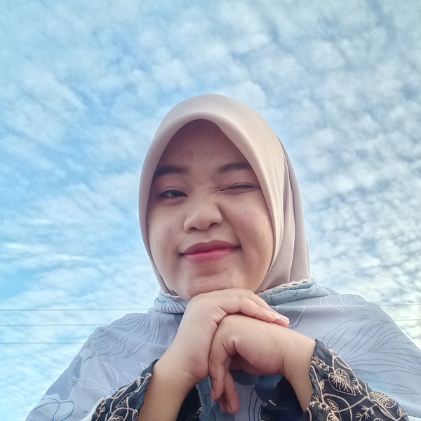 Nur - Guru pengetahuan umum - Makassar