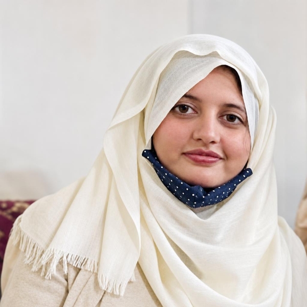 Engr Maha - English tutor - Indio
