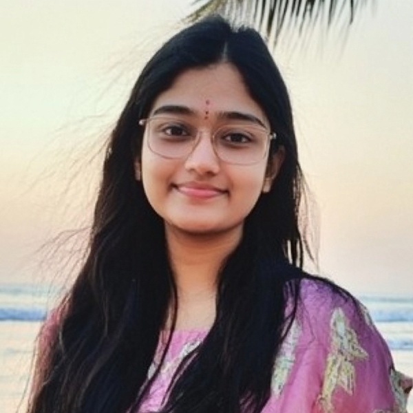 Kavya - Physics tutor - Kitchener
