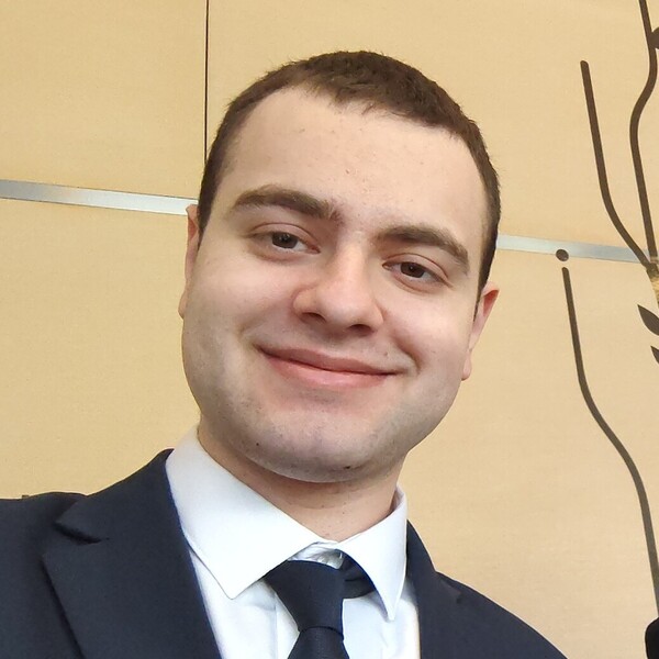 Berke mert - İngilizce öğretmeni - 