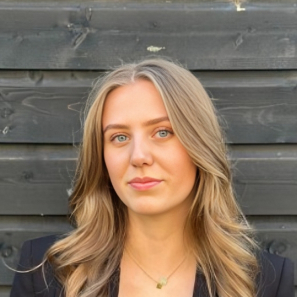Isla - Microsoft Excel teacher - Townsville