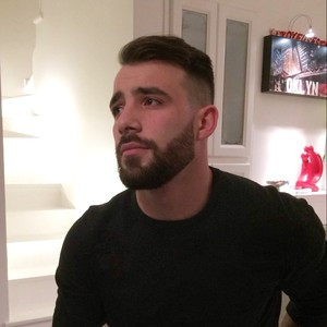 Théo - Prof de maths - Paris