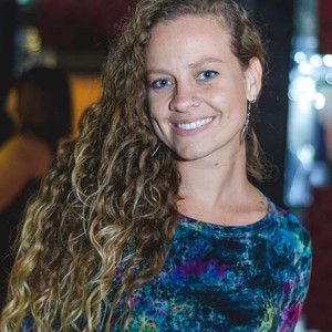 Juliana - Prof de português para estrangeiros - Cabeçudas