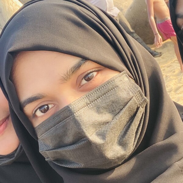 Mubina - Biology tutor - Sharjah
