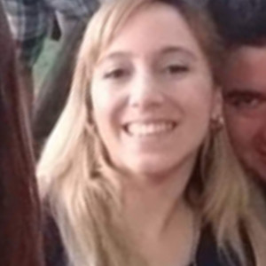 Cecilia - profesor de biología - Capital