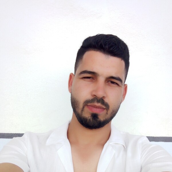 Ali - Prof d'arabe - 