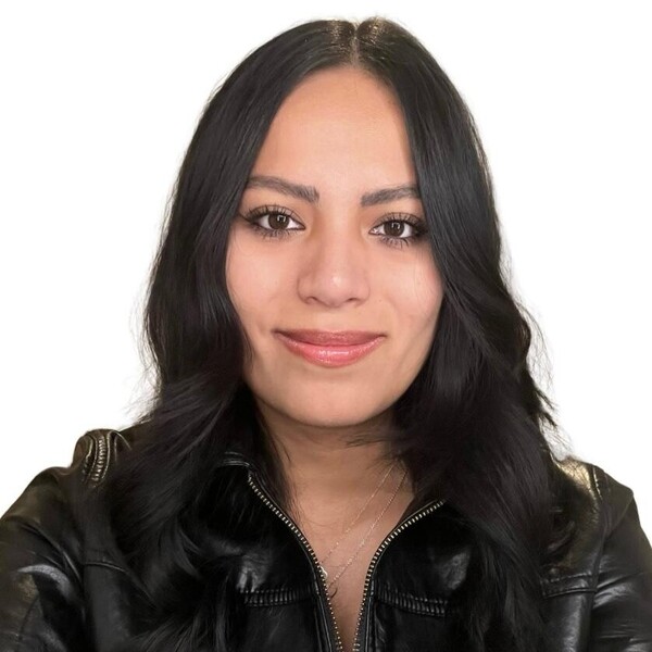 Ximena - Spanish tutor - Ottawa