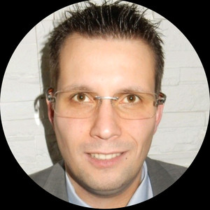 Pierre - Prof d'initiation informatique - Épinouze