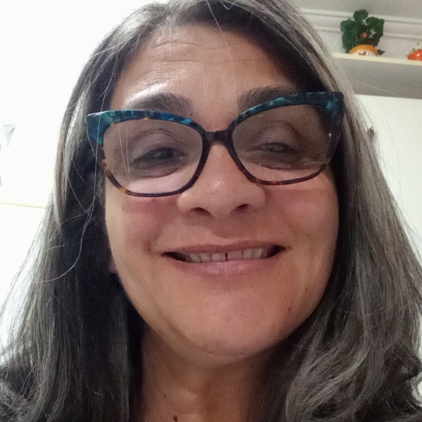 Renata - Professor de português para estrangeiros - Jardim Flamboyant