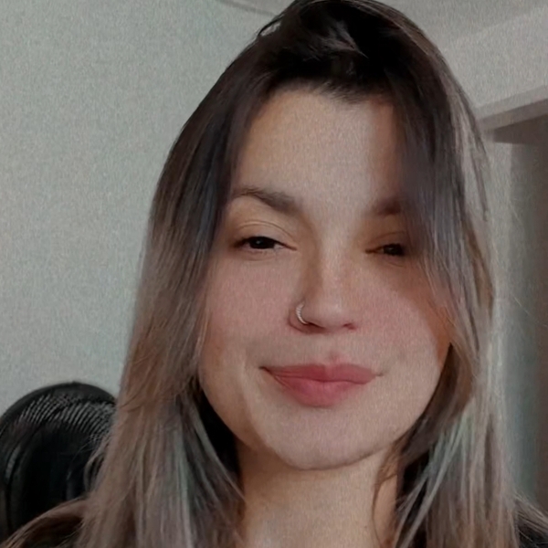 Aline - personal trainer - Massangana