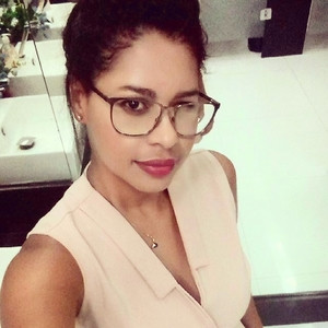 Gizely Araújo - Professor de biologia - Goiânia