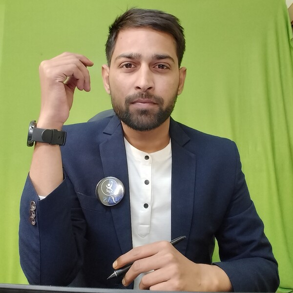 AJAY - Economics teacher - Jaipur