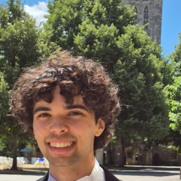 Ayan - Biology tutor - London