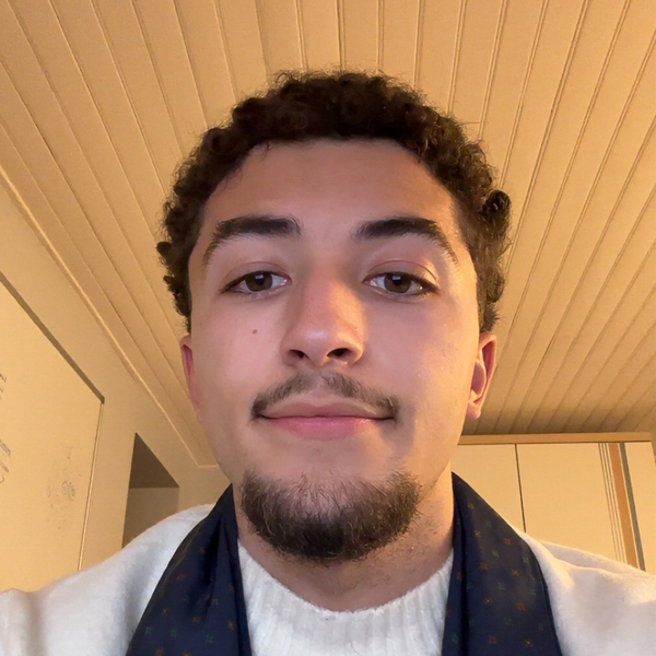 Alexis - Prof de maths - Jouy-en-Josas