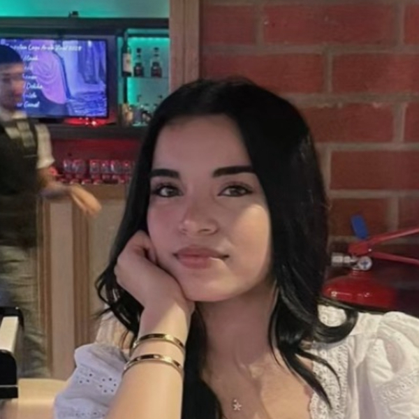 Saniyah - English tutor - Coventry