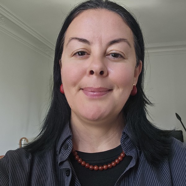 Rovena - Prof d'italien - Paris 16e