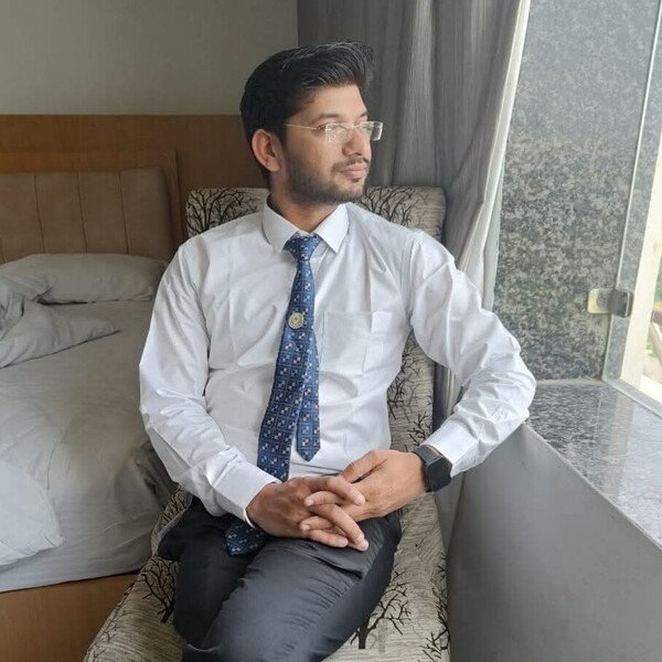 Narayan - Computer programming teacher - Kota