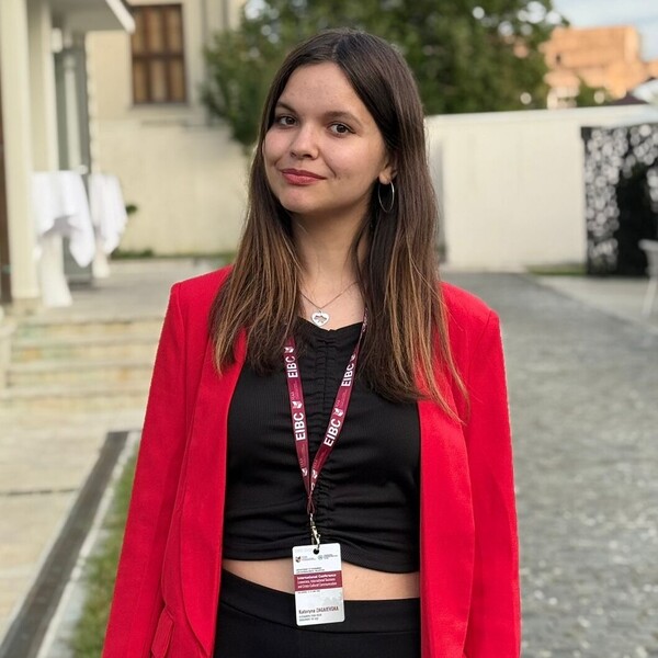 Katya - Profesor de rusă - Iași