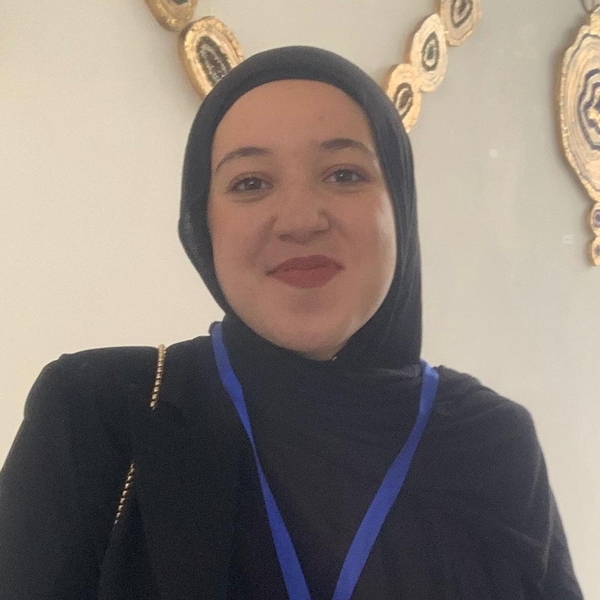 Boutaina - Prof d'arabe - 