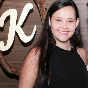 Kerla Fabiana - Prof de finanças - Ubá