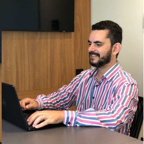 Leonardo - Prof de programação - Mauá
