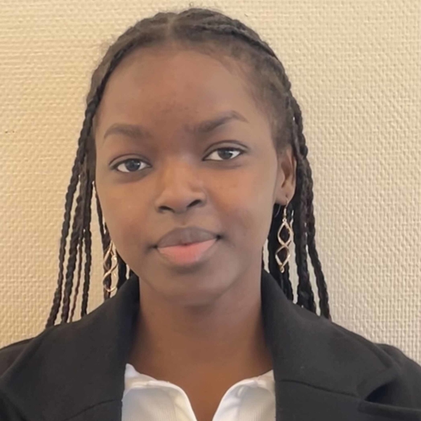 Aminata - Prof de physique - Saint-Nazaire
