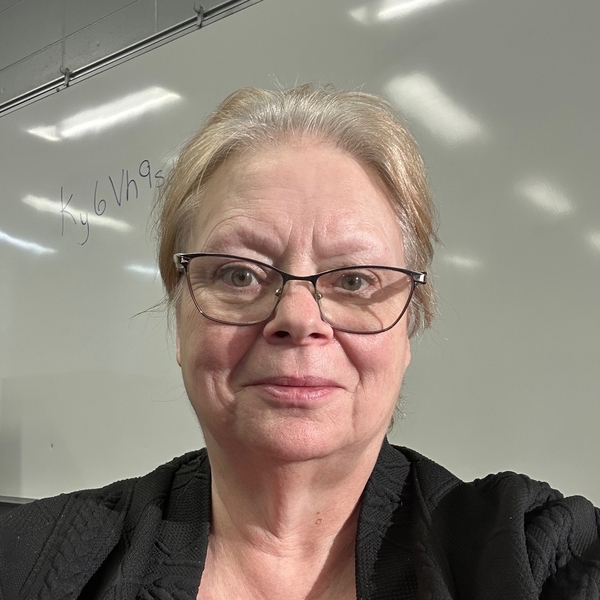 Joan - Biology tutor - Saskatoon