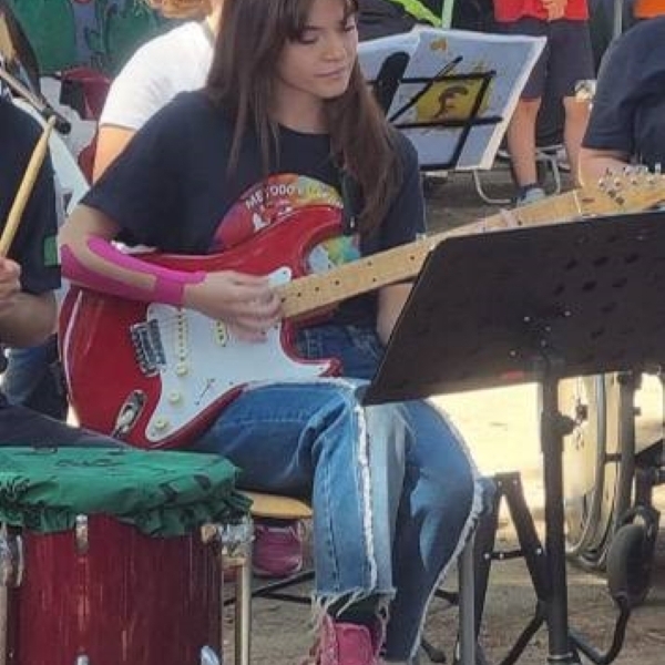 Alessia - Insegnante di chitarra - Ladispoli