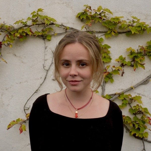 Anna - Prof de français - Paris