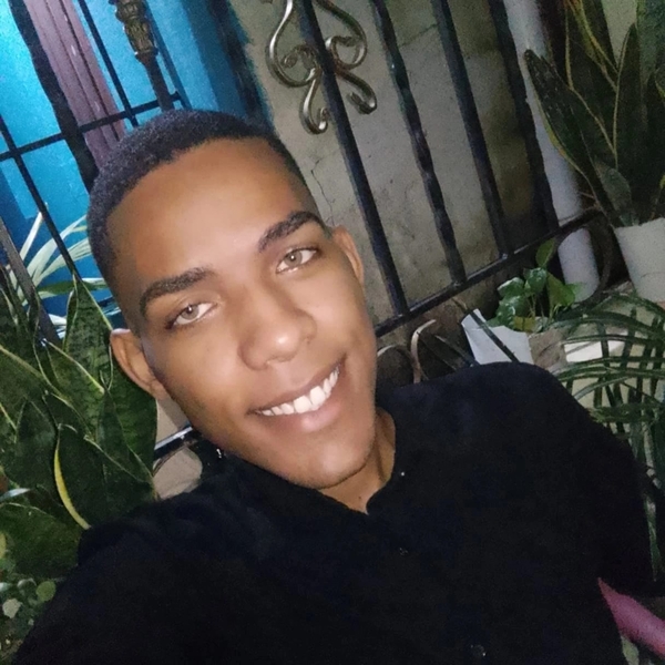 Luis Mario - profesor de informática básica - Santo Domingo