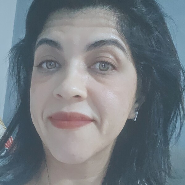 Viviane - Prof de matemática - Goiânia