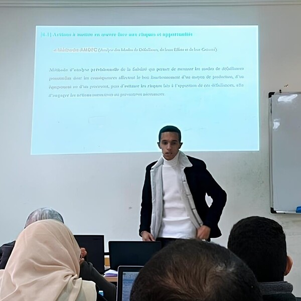 Younes - Prof de SVT - Casablanca