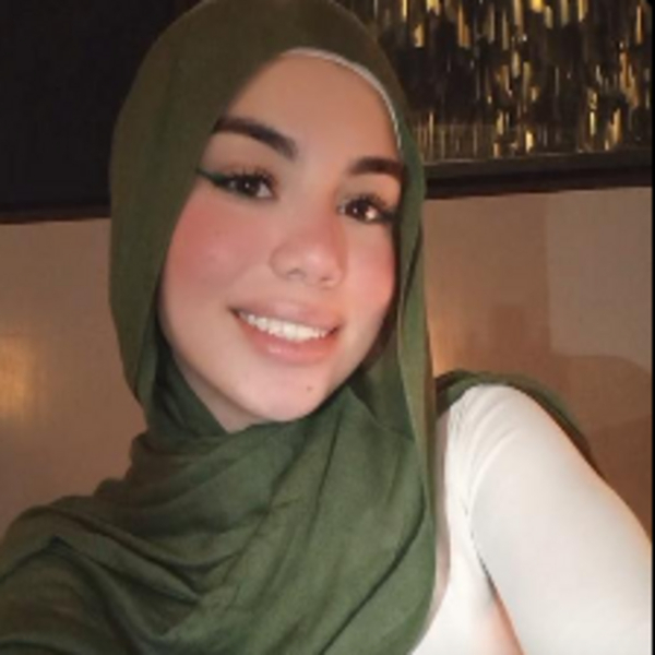 Hamda - English tutor - Abu Dhabi