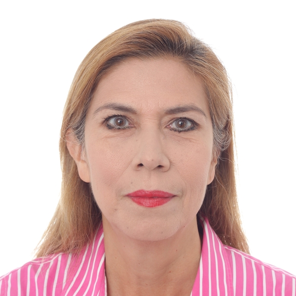 Claudia Jannethe - tutor académico - Elche