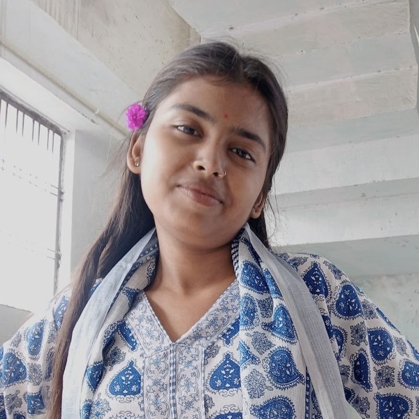 Aparna - English tutor - Lucknow
