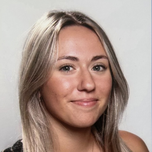 Agathe - Prof de français - Oberhoffen-sur-Moder