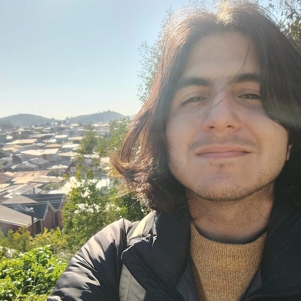 Simon - prof de Expresión oral - Concepción