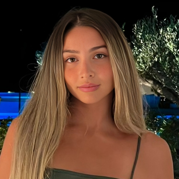 Thea - Maths tutor - Sydney