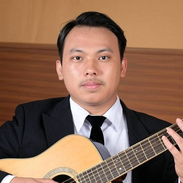 Taufiq - Guru gitar - Makassar