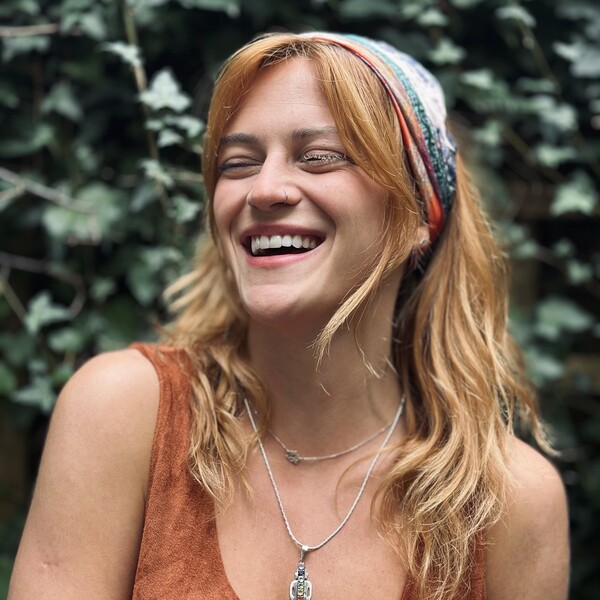 Julia - Yoga instructor - London