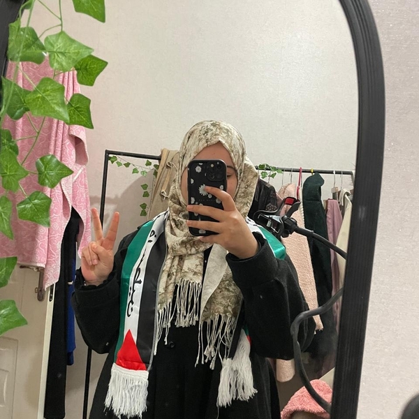 Nora - Prof d'arabe - Meknès
