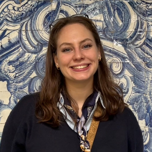 Lisa - Prof de maths - Ouches